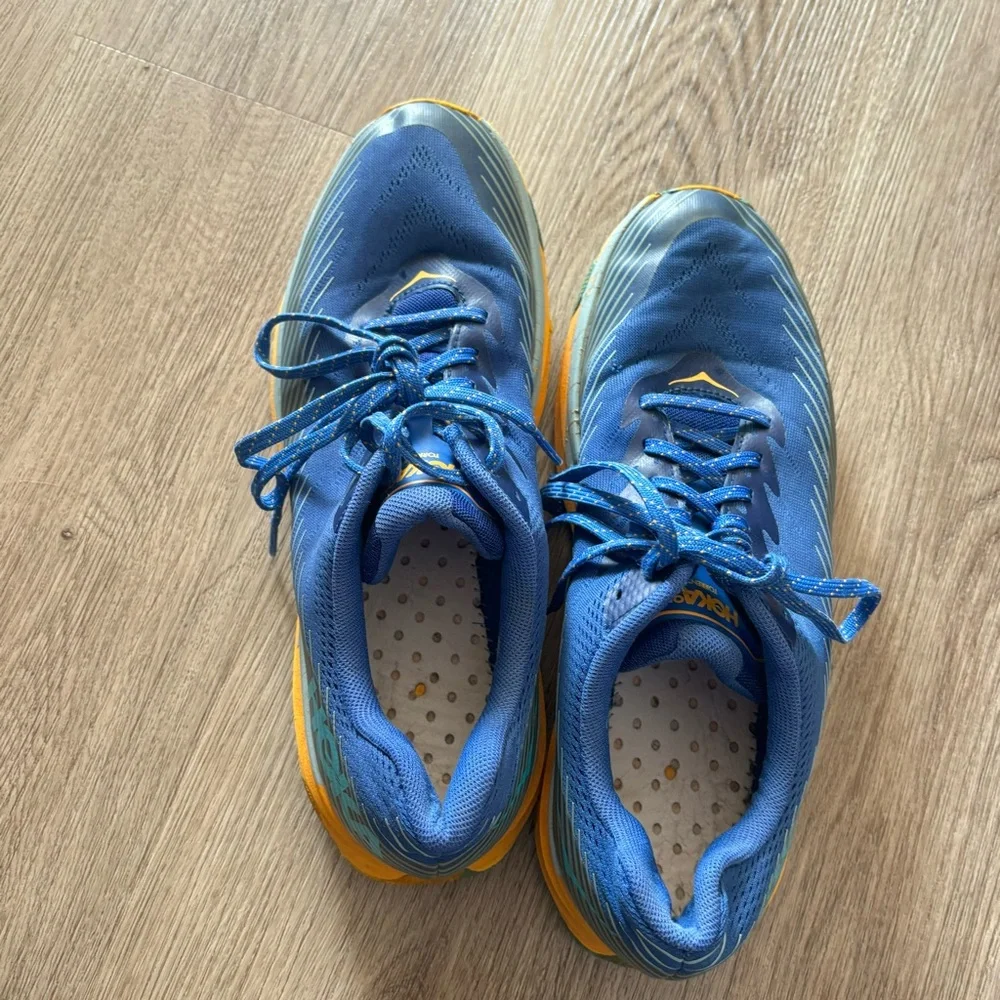 Hoka Torrent 2 Mens Running Shoes in GUC. Size 10.5